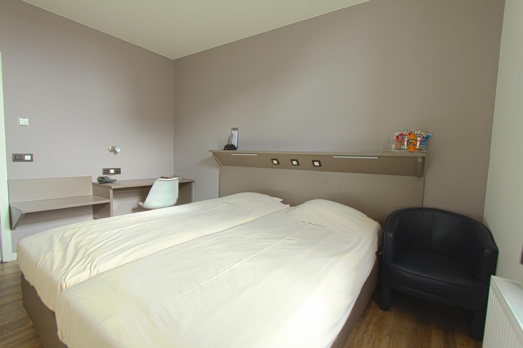 De Heidebloem Hotel Zoersel Екстериор снимка